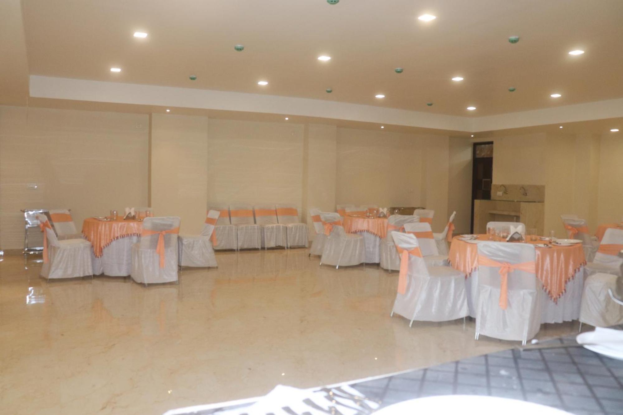Hotel Park Street Pathānkot Dış mekan fotoğraf